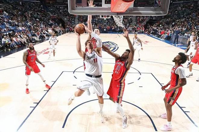 都差成这样了还能出场29分钟，快船对于内线老将的使用也太离谱了