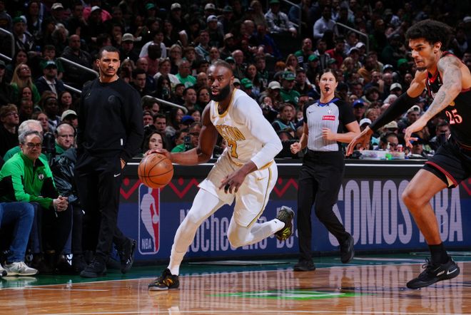 40胜东部第二队!马克西33分绿军大胜76人 布朗13000分里程碑