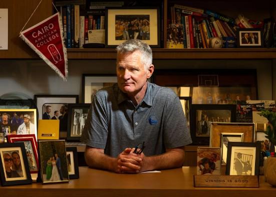 科尔：库里和乔丹是不同的领袖，詹姆斯是历史最伟大运动员