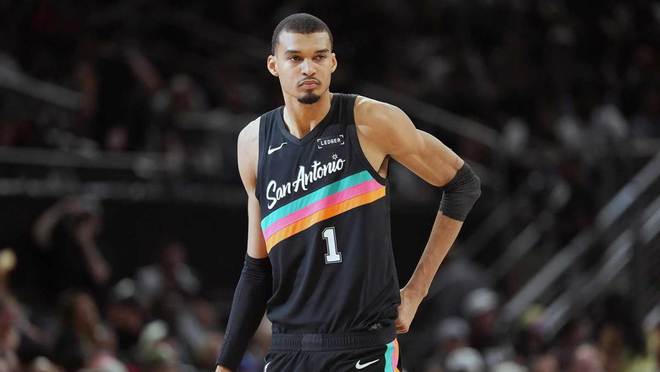 NBA名宿批评文班亚马赛后哭泣，当得知是赢了后哭的：这更糟糕了