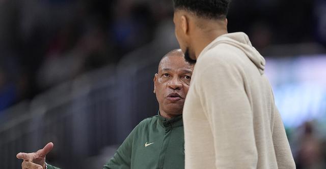 里弗斯：我们没有完整的阵容 这让字母哥陷入了进退两难的境地