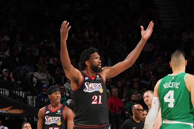 24记三分破纪录！绿军大胜76人3-1夺赛点 恩比德复出26+10+6