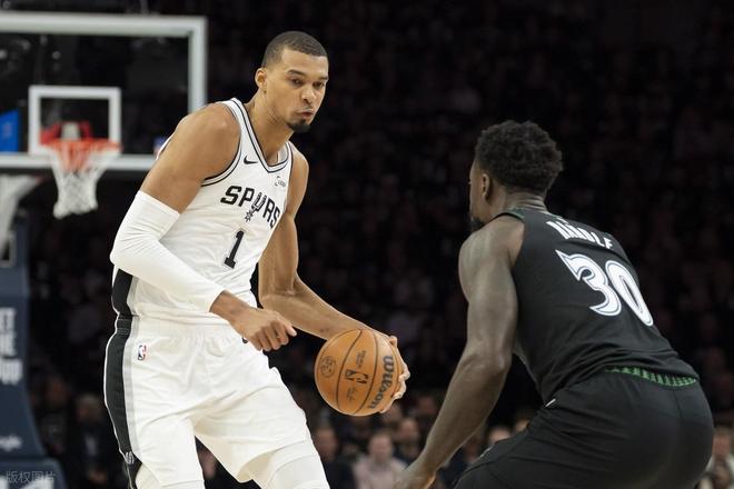 一战狂刷9项NBA纪录！上帝是多偏心，创造出文班这样的怪物