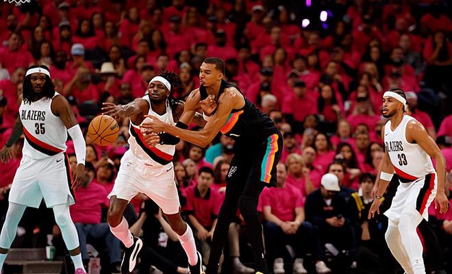 正负值-25！开拓者替补锋线大将在攻防两端都被马刺完爆了？