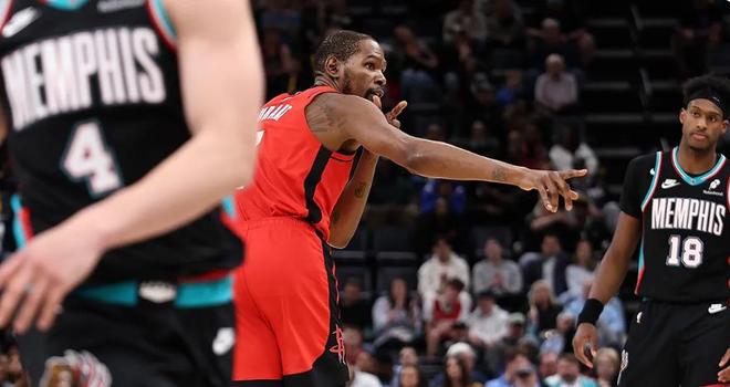 太狠了！一场32分大胜：送勇士无缘直通季后赛！