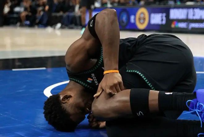 爱德华兹膝盖伤势不幸中万幸，难以复刻字母哥奇迹，森林狼扎心了