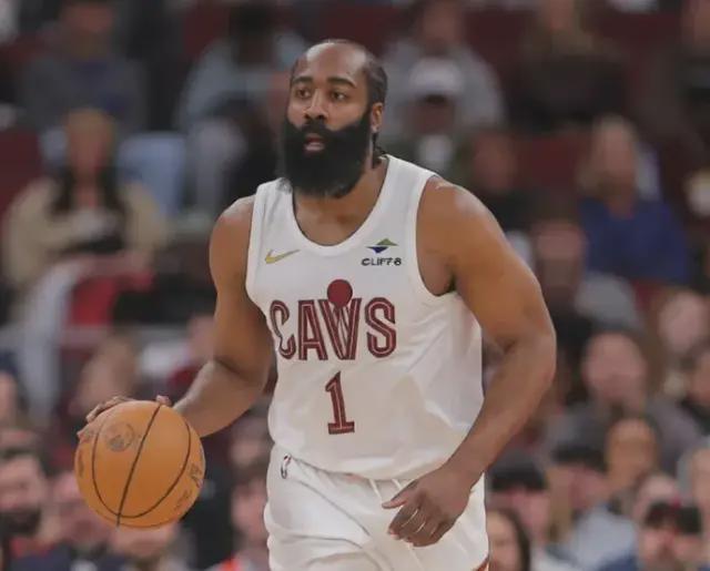 轰18+11+3！泰森该首发了，哈登赛后猛赞优点，阿特金森陷入两难