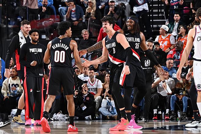 冲垮了快船的防线！开拓者锋线球星在赛季尾段终于又开始回暖了？