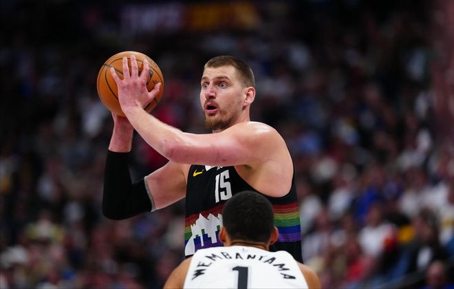 西部第三争夺白热化，约老师力压文班加时取胜，最后排名大局已定