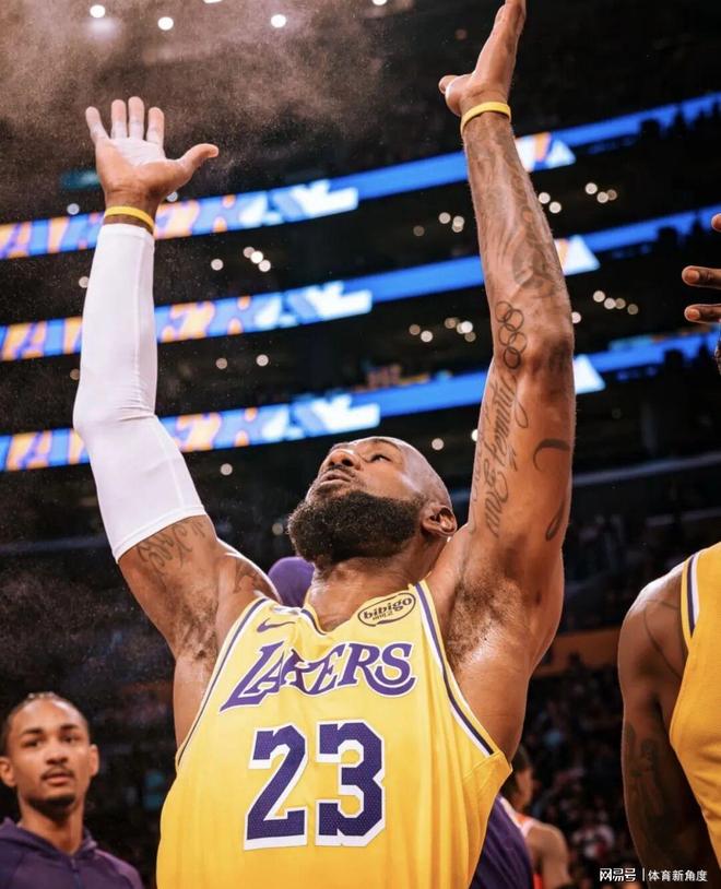 恭喜湖人，恭喜老詹，联盟第二，彻底支棱起来了