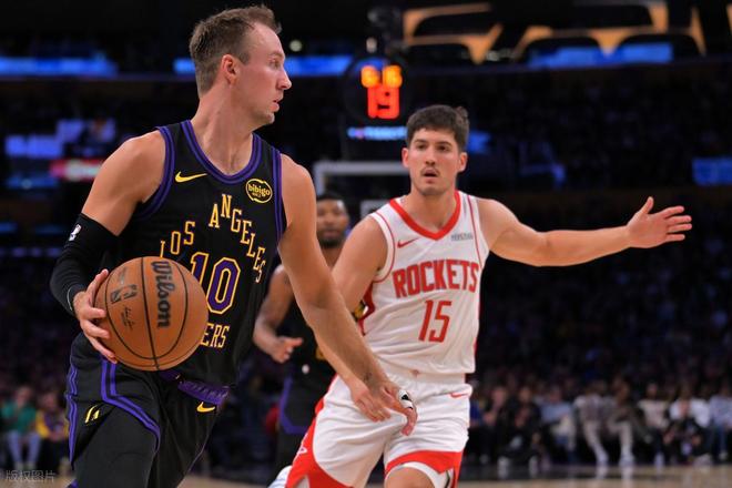 湖人2-0领先火箭！老詹完胜杜兰特！一战看清7个现实：雷霆赌对了