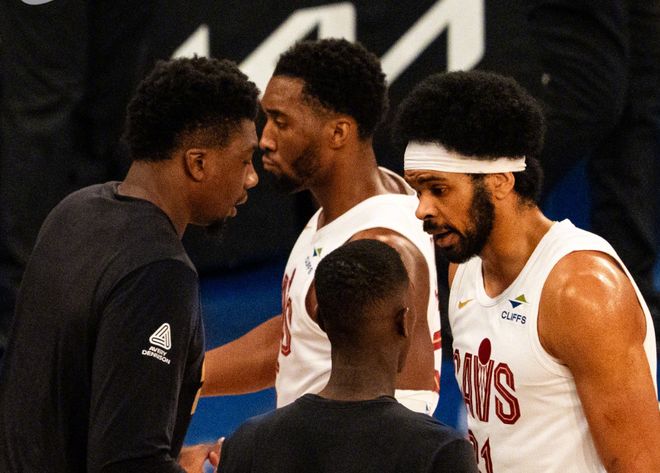 16分惨败，东决骑士0-2尼克斯！哈登18+6，骑士全队没有赢球欲望