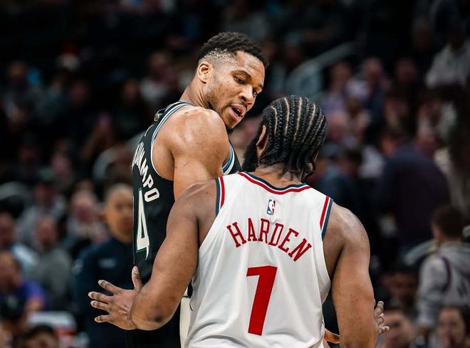 年薪5410万，NBA超巨受伤倒下！两败俱伤的合作，你该趁早离开...