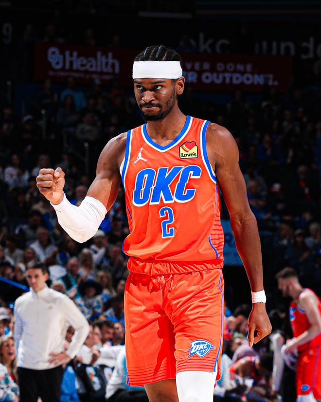 创纪录，勇士完败雷霆！亚历山大28+11创神迹，霍姆格伦惊艳