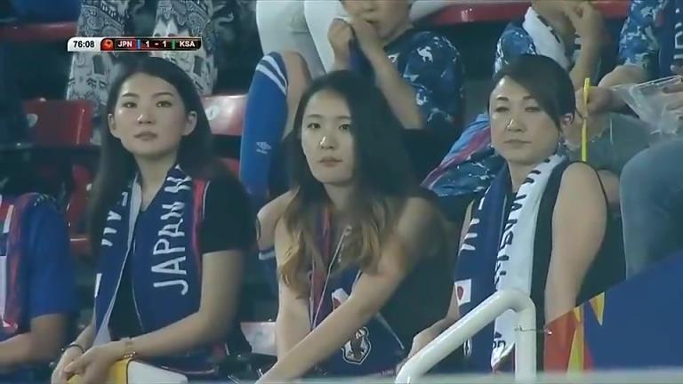 名场面！当年网上疯传的日本母女球迷