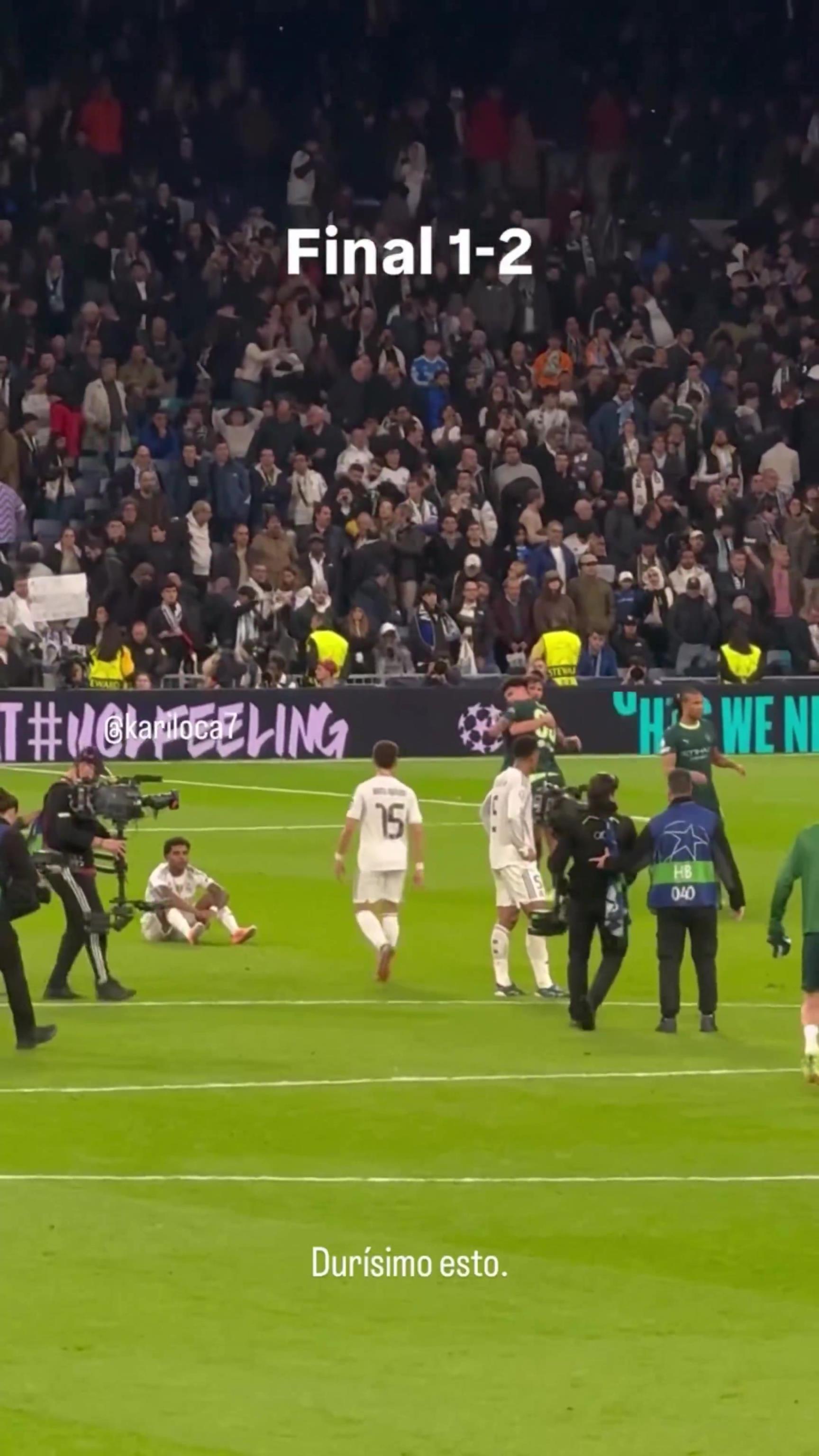 居勒尔赛后鼓励贝林厄姆和罗德里戈，小伙子心态不错啊~