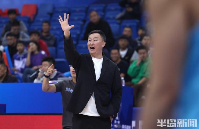 赢下开门红，静待巴蜀客！青岛男篮迎来新赛季首个主场比赛，对手是“全华班”的四川男篮