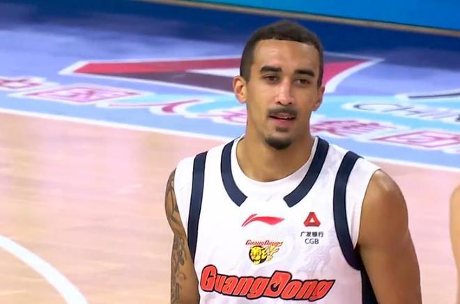 高级货！广东新援连场爆发 他是球队冲冠重要砝码