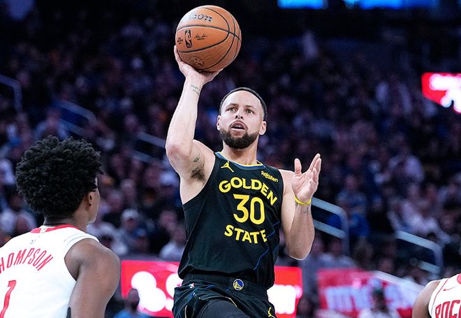 总薪资1.4亿美元，三巨头相继倒下！别追字母哥了，还是趁早重建