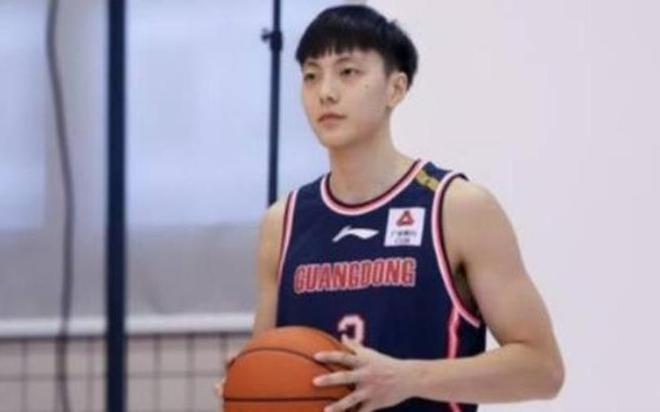 胡明轩美国特训仅3周，学到了什么？高诗岩被称辽篮最差后卫