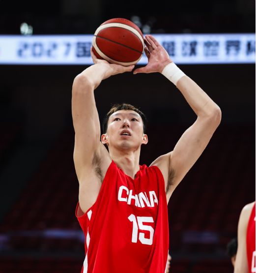 中国男篮vs韩国前瞻：周琦回归成优势 无赵睿谁扛后场重任？