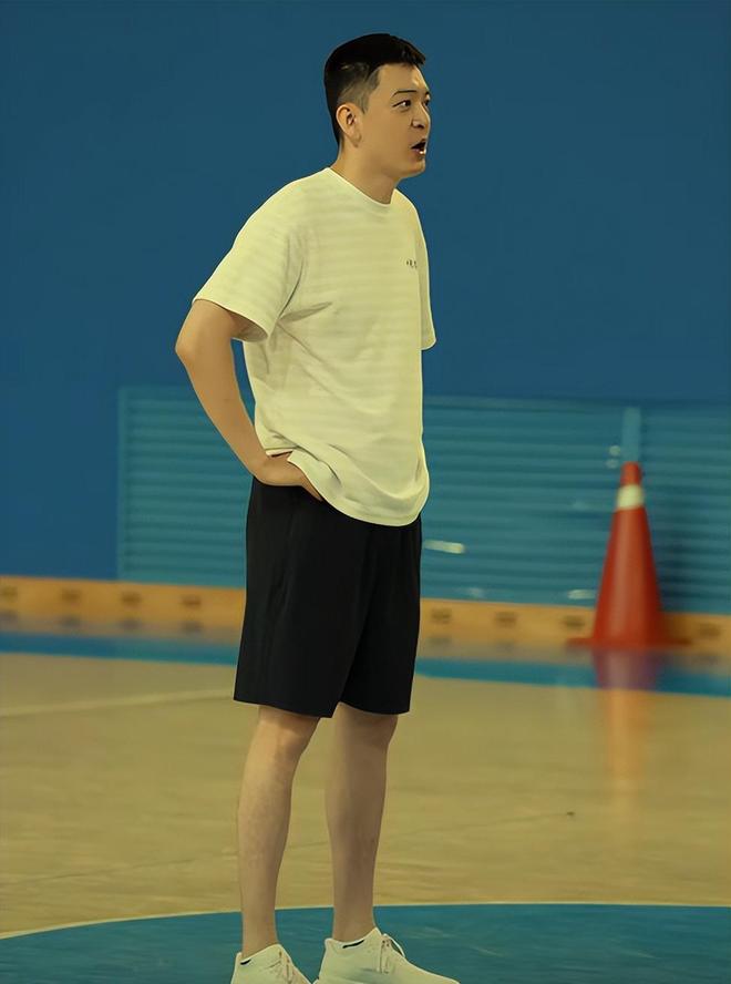 辽篮夏训的三大目的正式曝光！杨鸣亲力亲为，付豪赵率舟接受采访