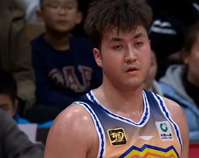 新疆夏联大胜北控！5人上双，艾孜买提轰23分，锻炼伊福持球！