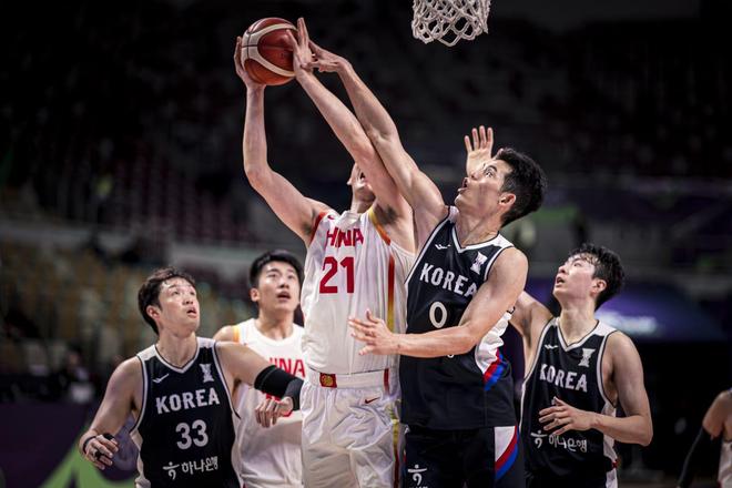 2分封神！中国男篮战胜韩国球员点评：2大功臣诞生，2人合11投0中