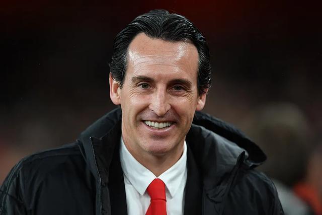 阿兰赫顿建议埃梅里考虑德甲，斯洛特需要增强吸引力