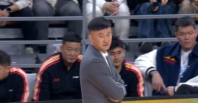 德比大战仅赢5分！广东队5人发挥完美，1人勉强及格，4人太低迷了