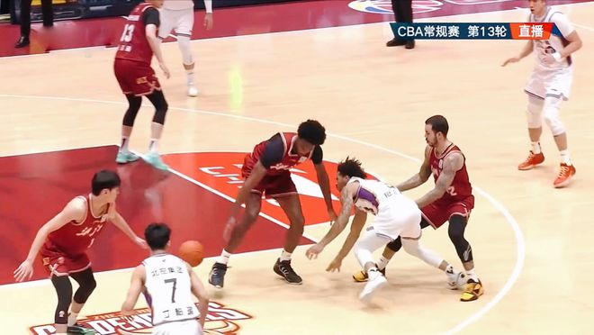 20分惨败！张庆鹏心酸又无奈，CBA焦点战：何谈胜利？央视1语道破