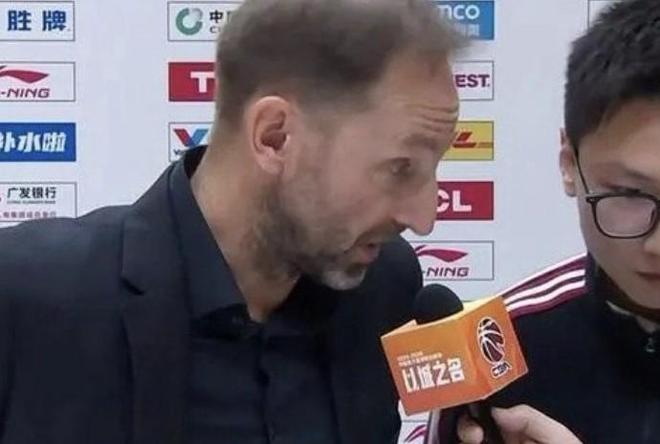 浙江主帅：全场23次助攻赢下比赛，我们打的就是团队篮球