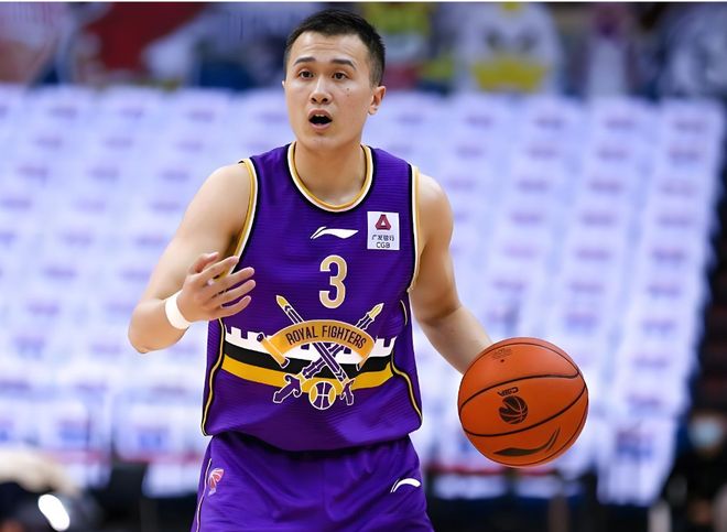 忍无可忍！CBA名记痛批北控队球员：完全没有底线