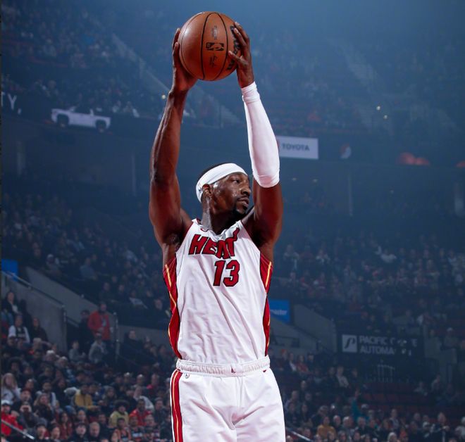 维金斯17+6+6热巴肆虐内线，努尔基奇三双创造历史，热火大胜爵士