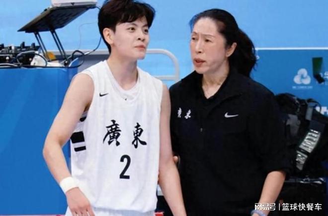 21分大逆转！女篮新霸主收获三连胜：新赛季冲击冠军稳了？