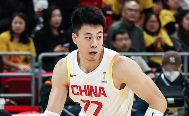 赵睿带伤出征，中国男篮争取客场“复仇” 重用张镇麟 双塔是底牌