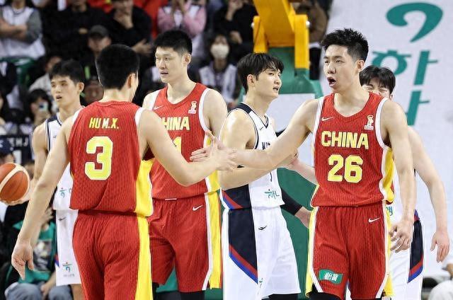 失望透顶！固执的郭士强，中国男篮竟成三无球队，三爱将难堪大用