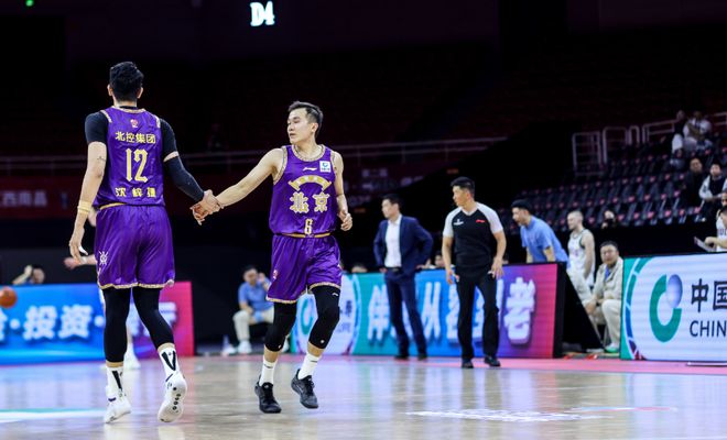 正选的国手打个CBA杯都费劲，徐杰张宁大杀四方却连名单都进不去