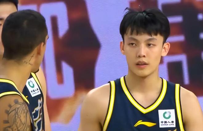 广东3胜1负晋级决赛！球员评分：3人满分，4人良好，3人不合格