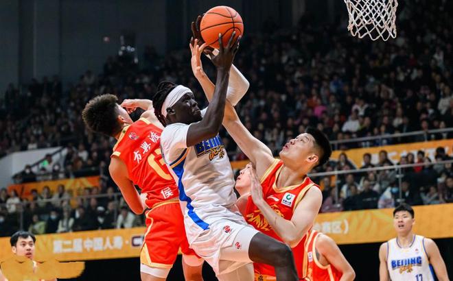 山东男篮：资本博弈下的搅局者！