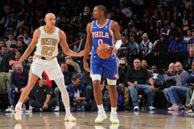 乌布雷补篮准绝杀！76人险胜绿军重返前六 马克西21+9奇兵9中8