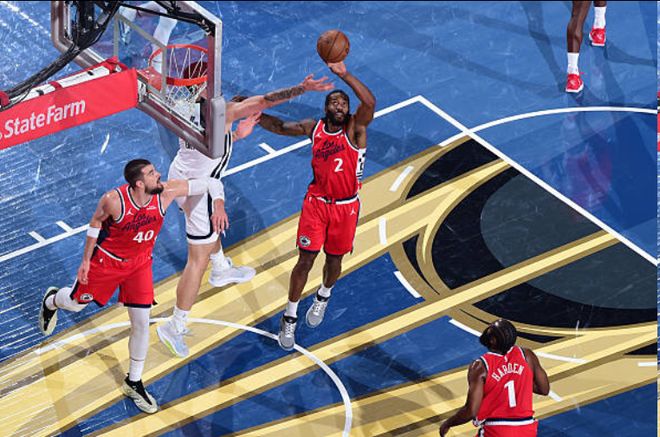 快船遭逆转后卢指导：第三节问题一直困扰我们！小卡：要拼搏了