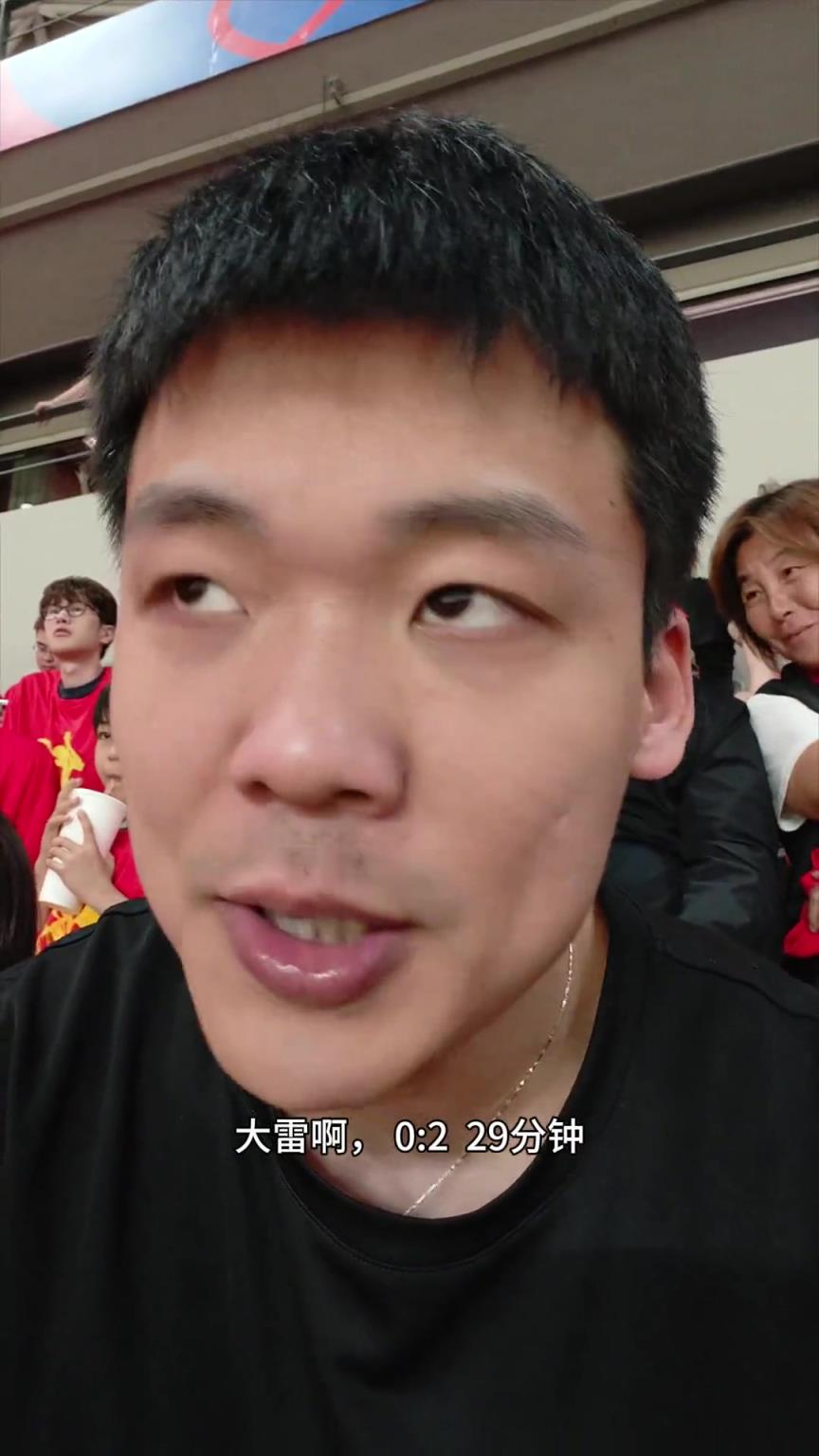 王楚淇：国足说晚安最早的一集，挺住啊