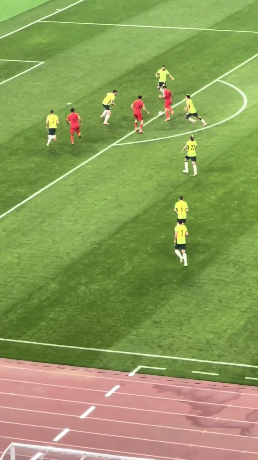 实拍：塞鸟能在短时间内调整出射门空间，这就是别的队员做不到的