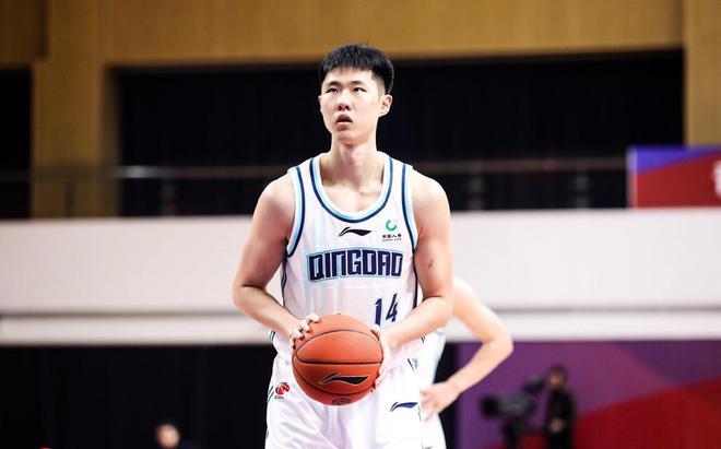 身价媲美高诗岩！广厦前锋完成转会，辅助杨瀚森，郭士强二次征召