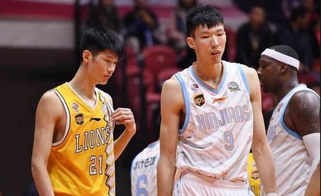 四川队试过了！周琦+胡金秋，这就是男篮内线最强组合