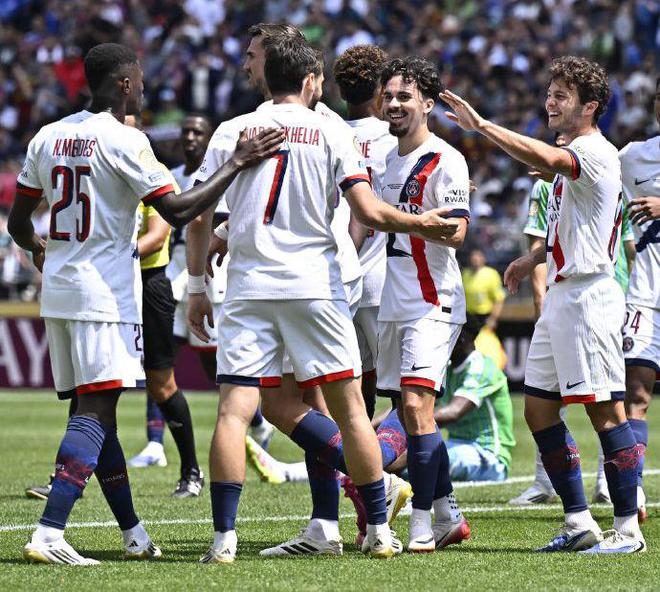 2-0胜利在望！新科欧冠冠军太强了，全场压着打，奔向世俱杯16强