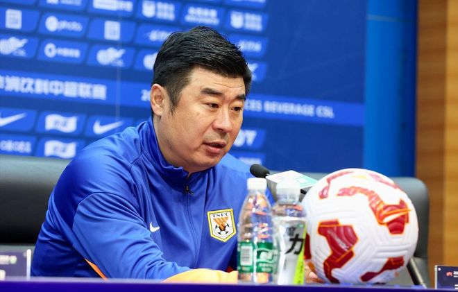 泰山新任主帅曝光，曾代崔康熙执教亚冠，两天内将亮相，韩鹏履新