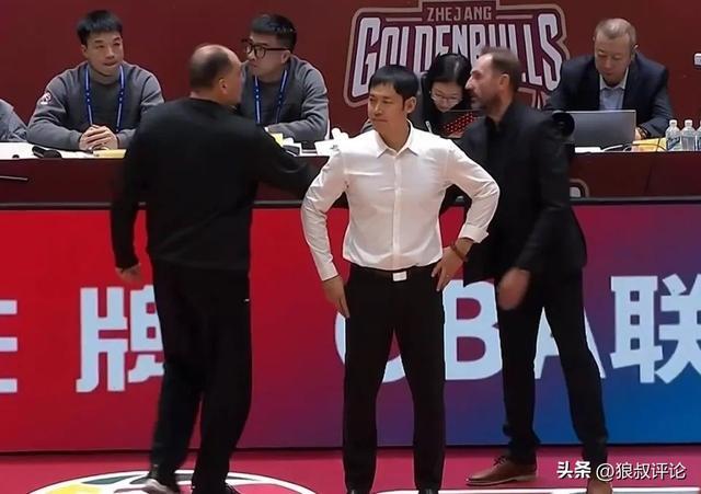 北控近4战3负+20分惨负浙江引热议！媒体人：张庆鹏帅位危矣