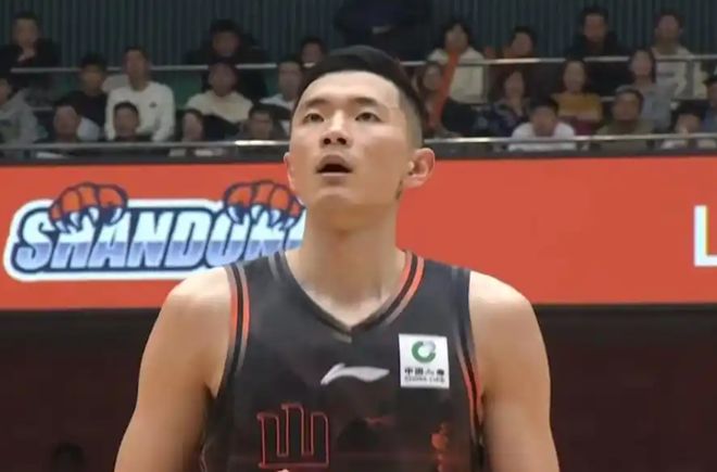 山东男篮集结，互换球员不实！于德豪受伤未归队，邱彪外援二选一